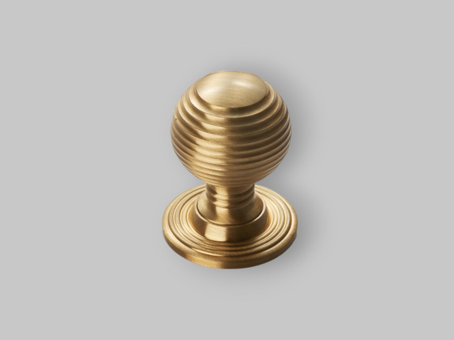 Queen Anne Knob 23mm – Satin Brass