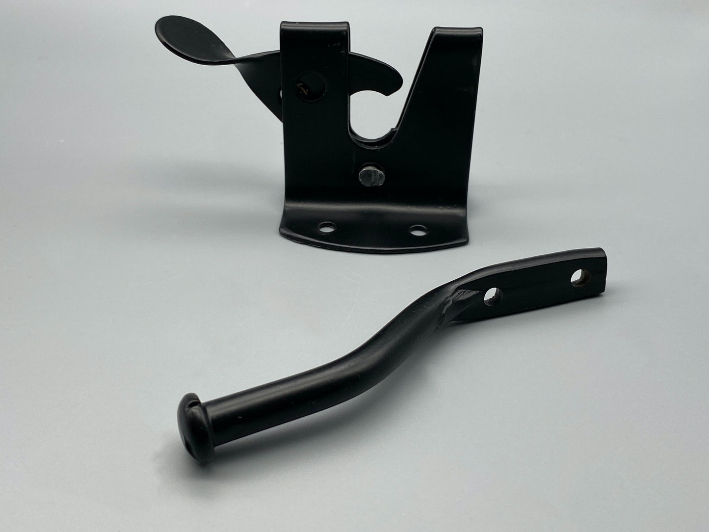 Traditional Auto Gate Latch Black - Black Coated Finish - 1 Set