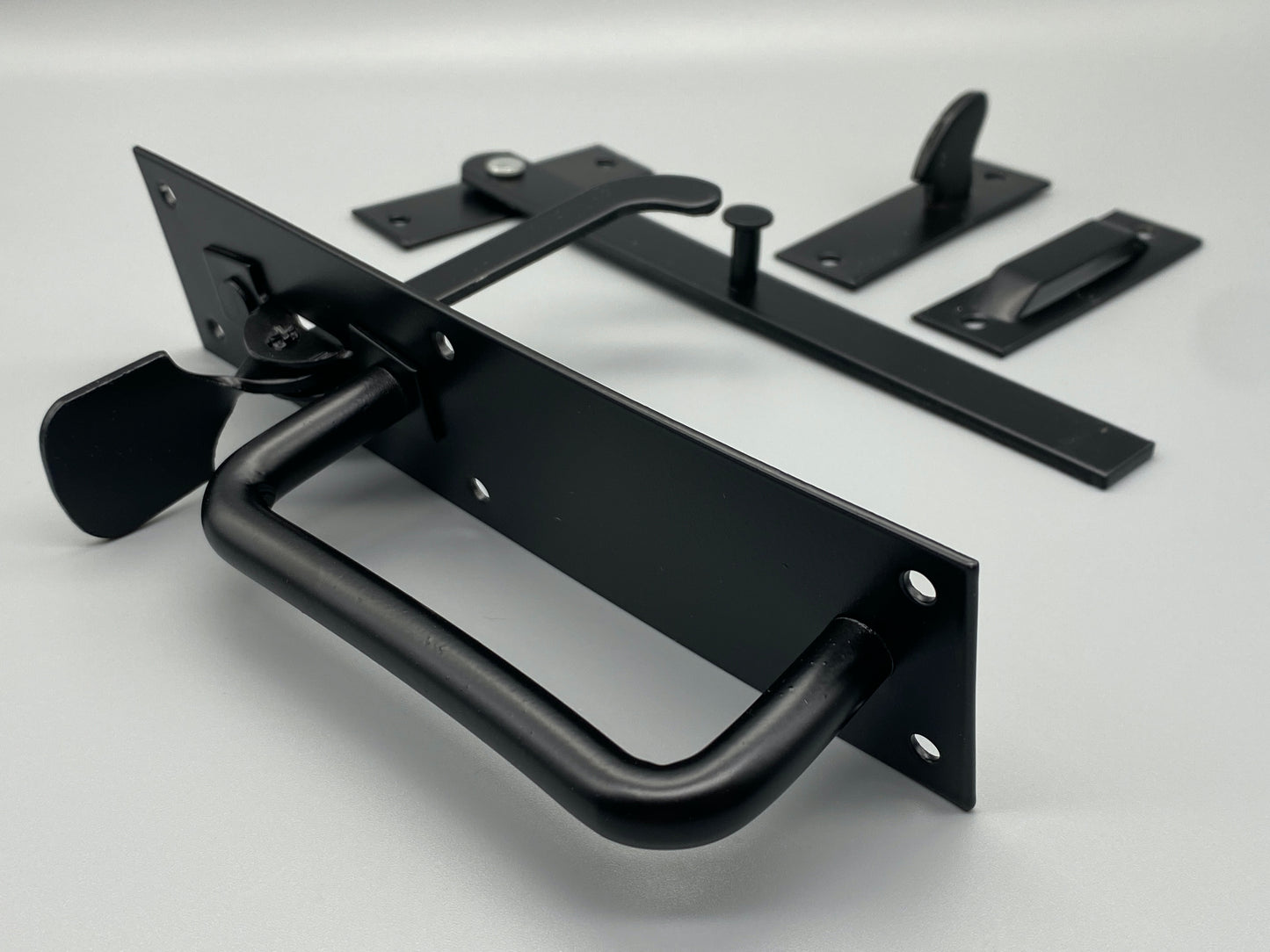 Plain Black Suffolk Thumb Latch - Metal Latch Set - 180mm