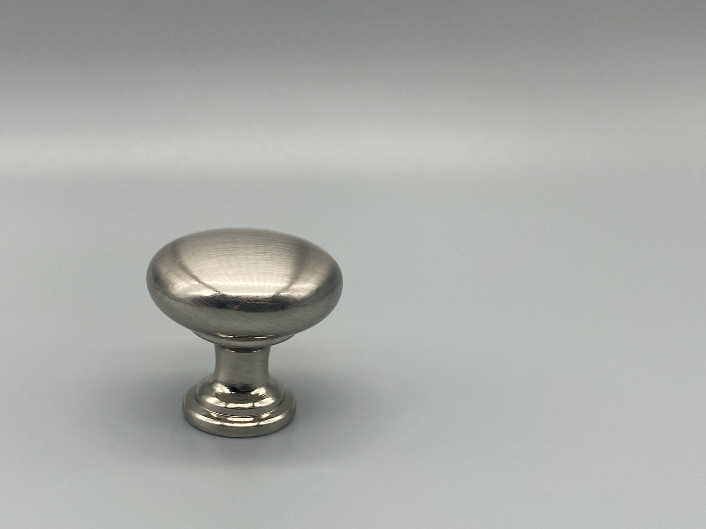 Brushed Round Knobs 30mm - Brushed Silver - Pack of 1