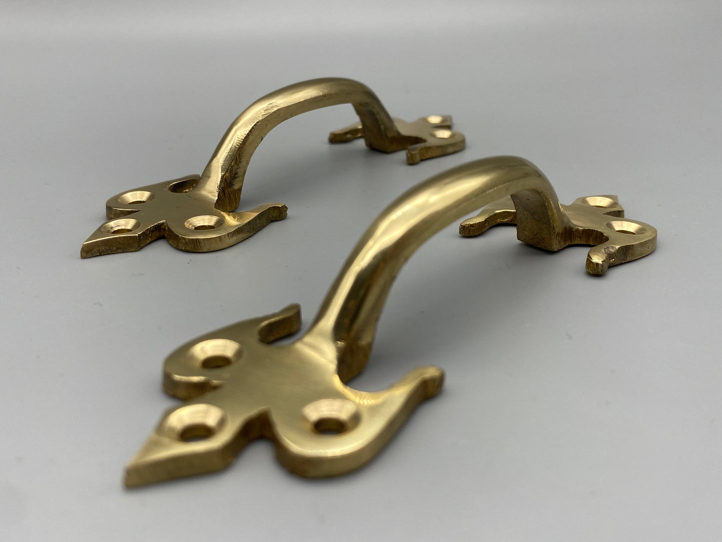 Solid Brass Fleur-De-Lys Handle - Front Fix - 125mm - Pack of 1