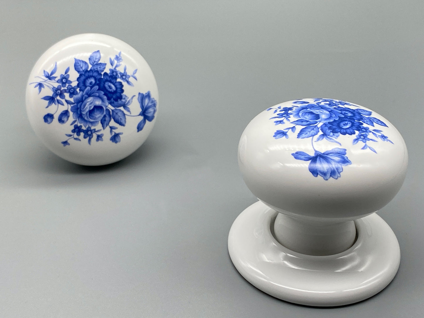 Heavy Ceramic White & Blue Flower Mortice Set - 60mm Knobs