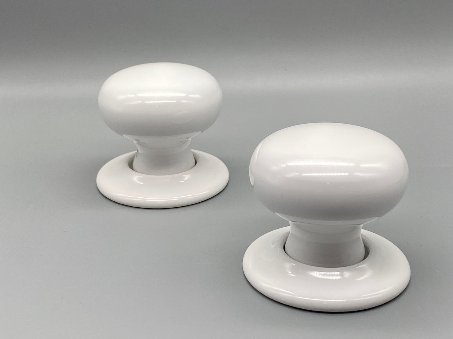 Heavy Ceramic White Mortice Set - 60mm Knobs