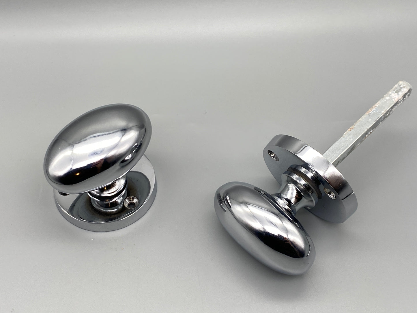 Oval Chrome Victorian Mortice Set - 65mm Knobs