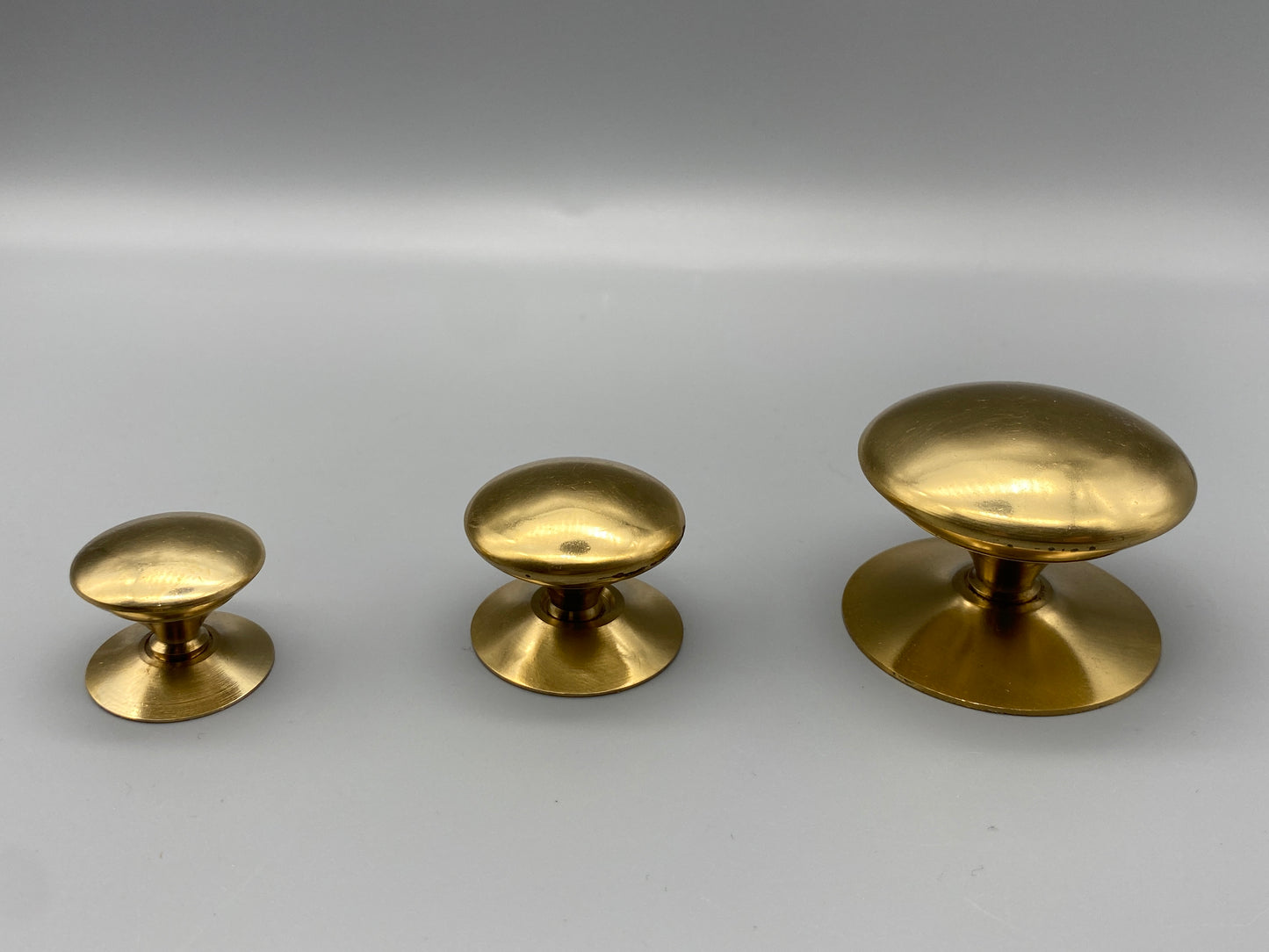 Solid Brass Victorian Polished Knobs - Sizes from 13mm - 50mm Diameter