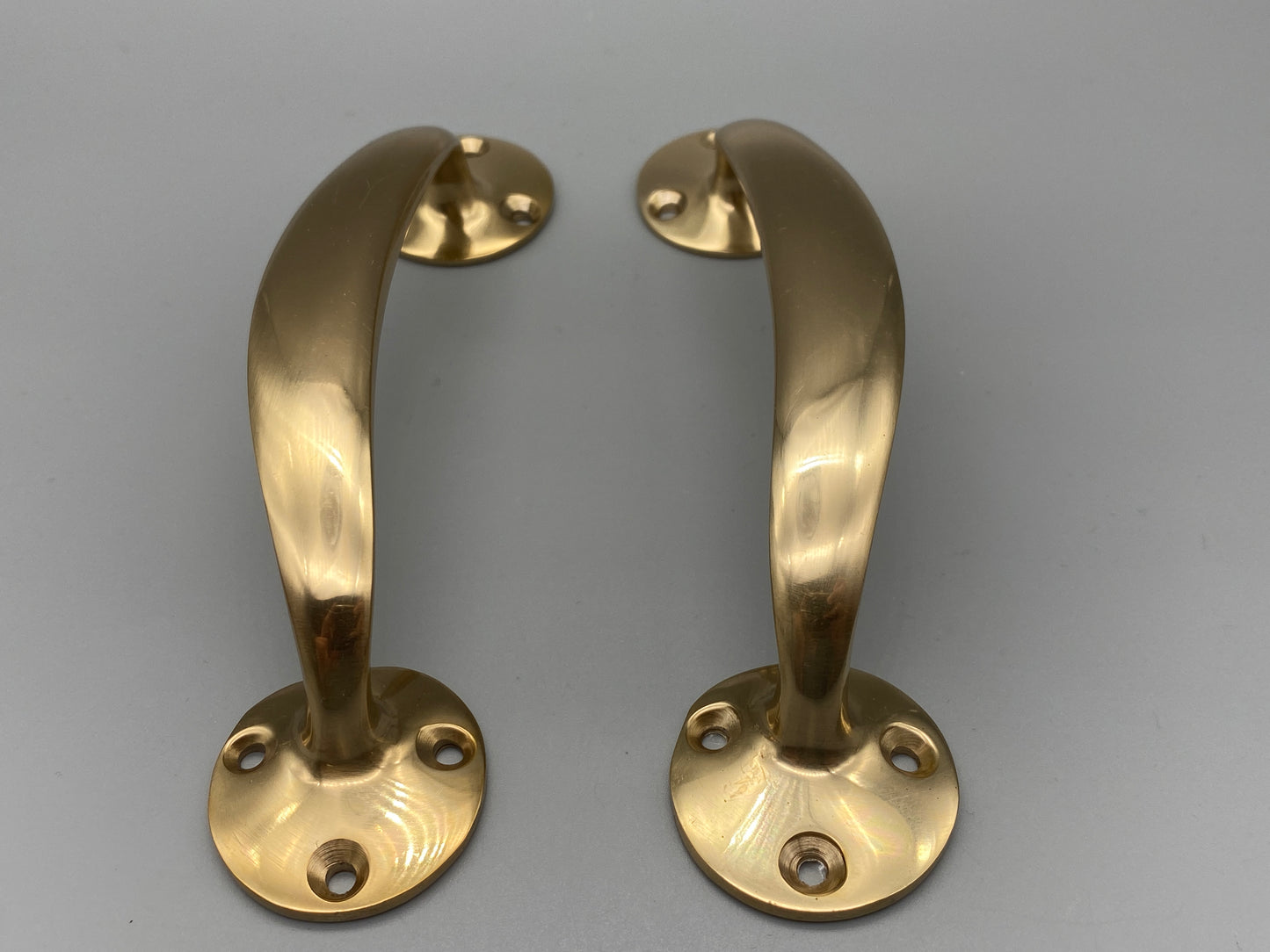 Bow Brass Wardrobe / Door Handles - Front Fix - 150mm - Pack of 1