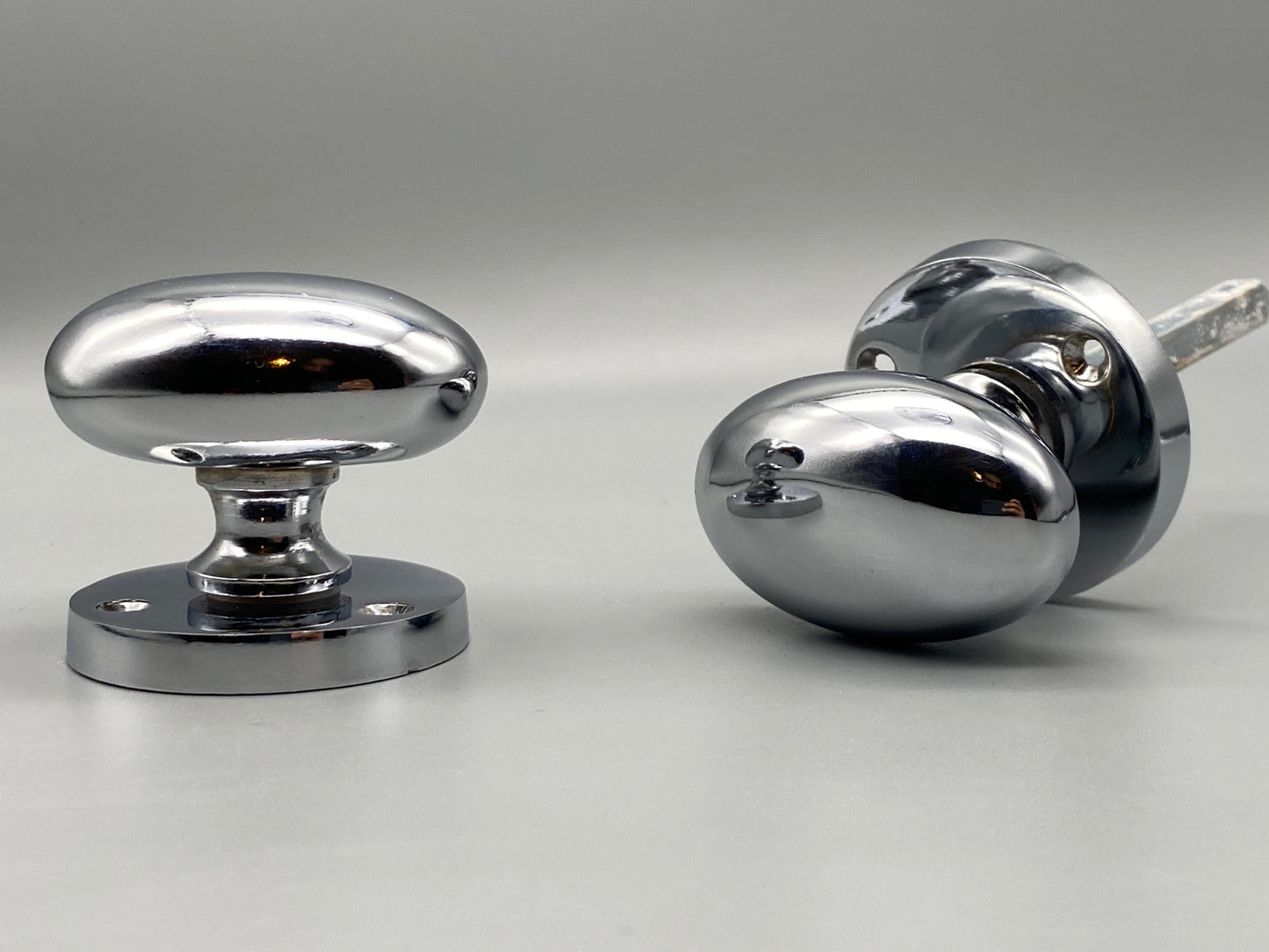 Oval Chrome Victorian Mortice Set - 65mm Knobs