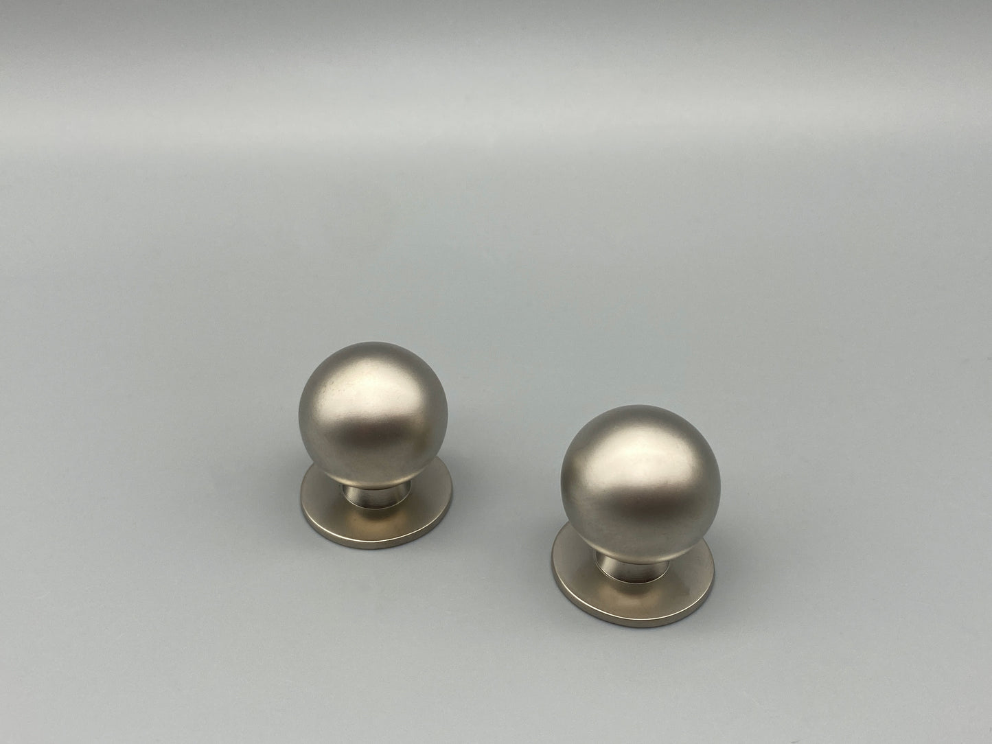 Brushed Ball Knobs 25mm - Brushed Silver - Pack of 1