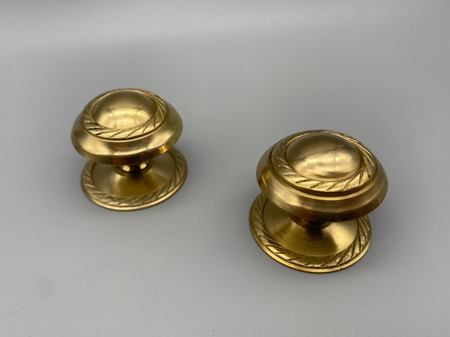 Georgian Brass Style Knobs - Solid Brass - 20mm - 25mm - 35mm - 50mm